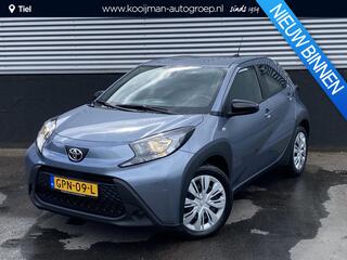 toyota-aygo-x-1.0-vvt-i-mt-play-nav