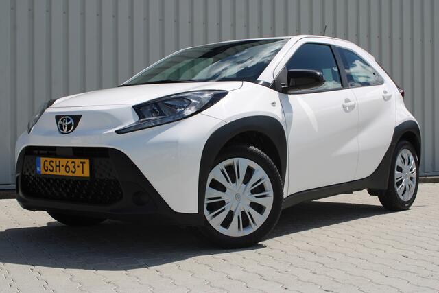 Toyota AYGO X 1.0 VVT-i MT Play | Incl. 12 maanden garantie | Adaptieve cruise control | Apple carplay/Android auto | DAB radio | Airco | Groot scherm | Parkeercamera |