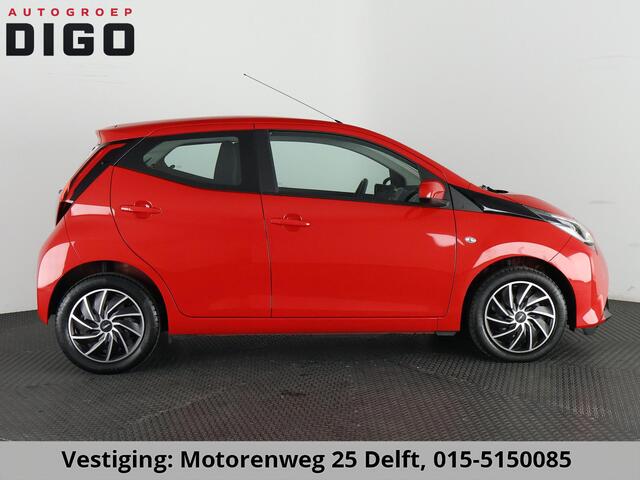 Toyota AYGO 1.0 VVT-i X-PLAY CARPLAY NAVI GARANTIE 2030* . CAMERA . DEALER ONDERHOUDEN . APPLE CARPLAY & ANDROID AUTO