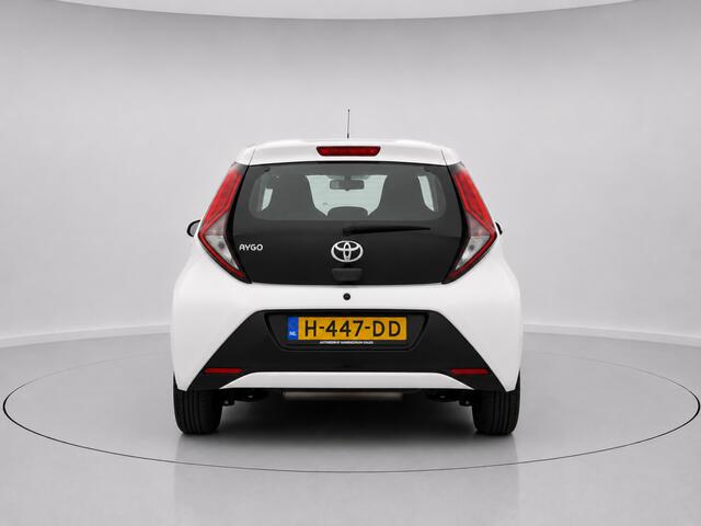 Toyota AYGO 1.0 VVT-i x-play Limited