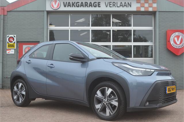 Toyota AYGO X Hybrid 115 play LM-velg, stoelverw. ACC, Camera