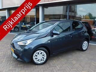 toyota-aygo-1.0-vvt-i-x-play