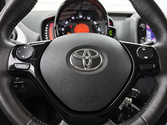 Toyota AYGO 1.0 VVT-i x-play | Climate Control | Achteruitrijcamera |