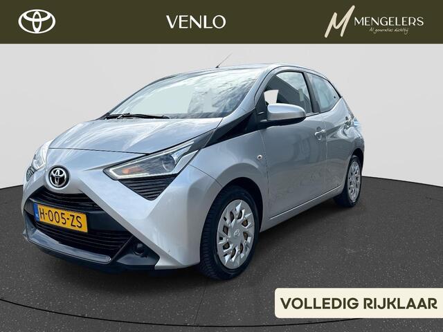 Toyota AYGO 1.0 VVT-i x-play RIJKLAAR | Airco | Camera | AppleCarplay & Android Auto