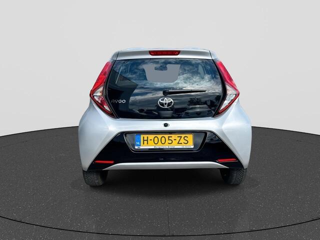 Toyota AYGO 1.0 VVT-i x-play RIJKLAAR | Airco | Camera | AppleCarplay & Android Auto