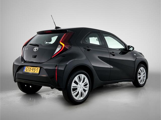 Toyota AYGO X 1.0 VVT-i S-CVT Play