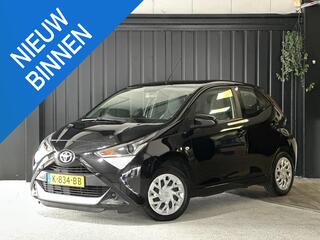 toyota-aygo-1.0-vvt-i-x-play--1-ei
