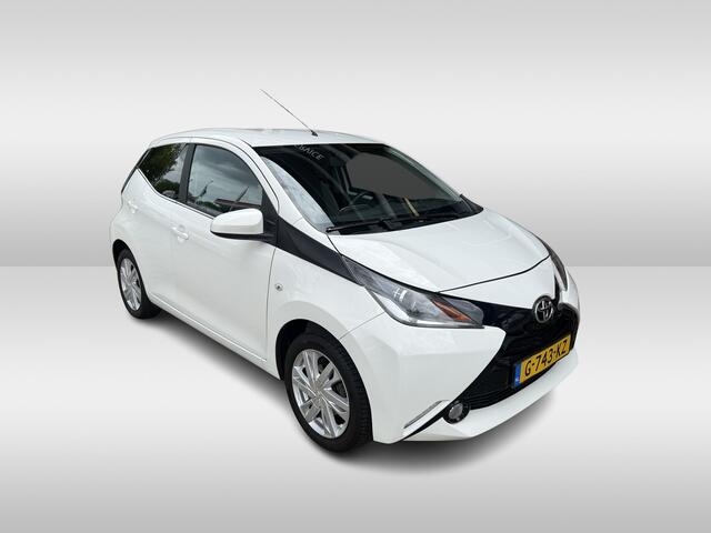 Toyota AYGO 1.0 VVT-i x | achteruitrijcamera | airco | 15 inch allseason | zuinig |