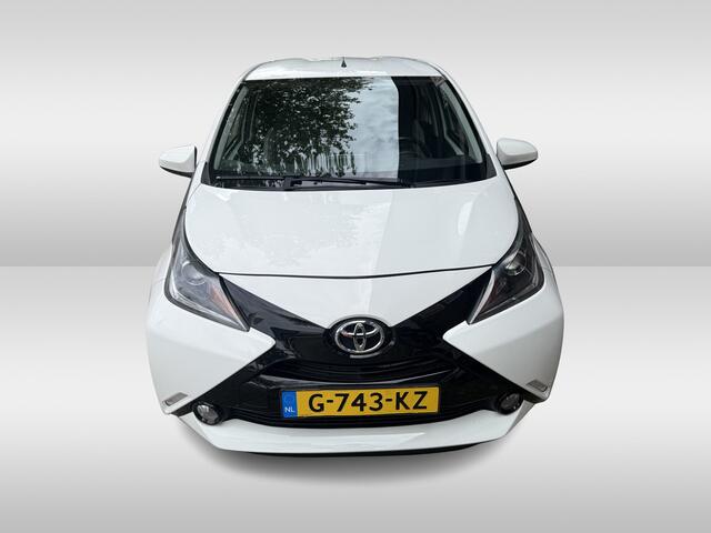 Toyota AYGO 1.0 VVT-i x | achteruitrijcamera | airco | 15 inch allseason | zuinig |