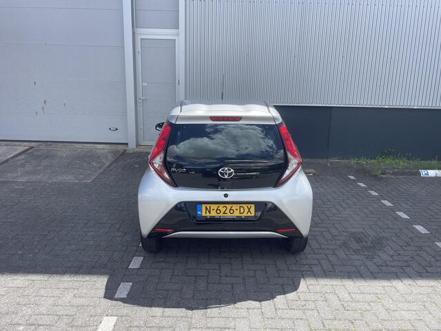 Toyota AYGO 1.0 VVT-i x-play
