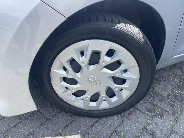 Toyota AYGO 1.0 VVT-i x-play