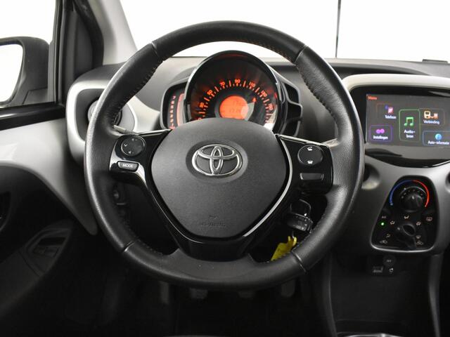 Toyota AYGO 1.0 VVT-i x-play | Carplay | Camera | Airco