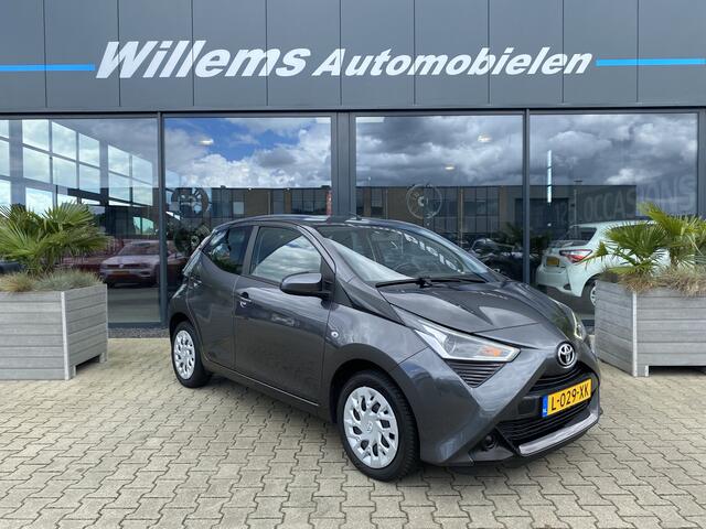Toyota AYGO 1.0 VVT-i x-play App Connect , Camera