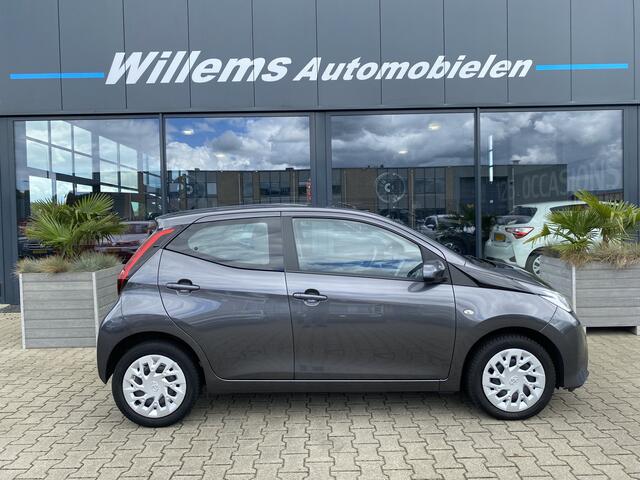 Toyota AYGO 1.0 VVT-i x-play App Connect , Camera