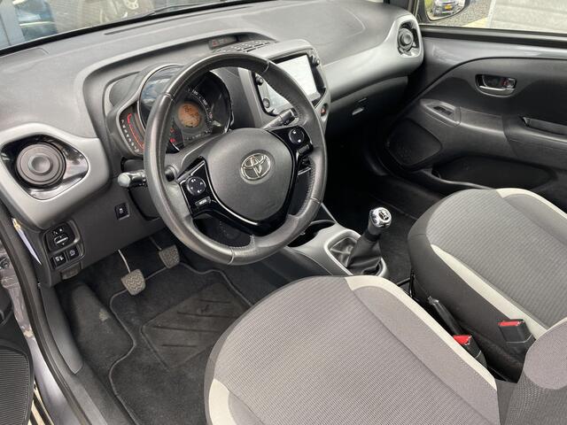 Toyota AYGO 1.0 VVT-i x-play App Connect , Camera