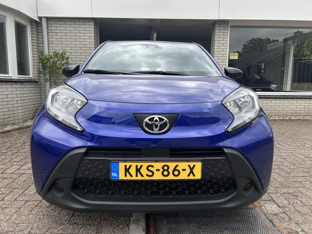 Toyota AYGO X 1.0 VVT-i MT Clima / Carplay