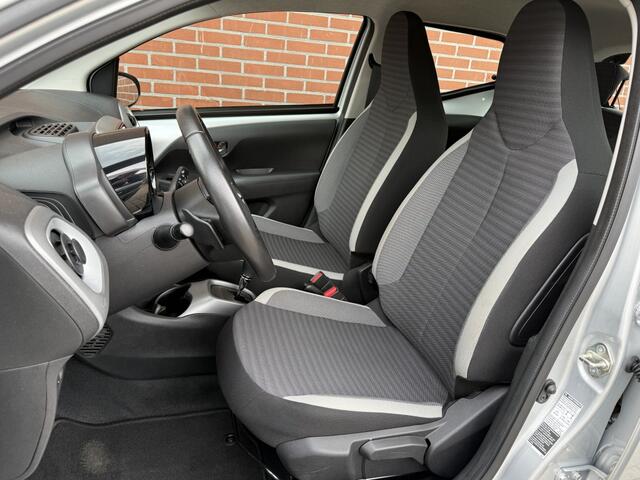 Toyota AYGO 1.0 VVT-i x-play AUTOMAAT CARPLAY CAMERA BLUETOOTH NL-AUTO