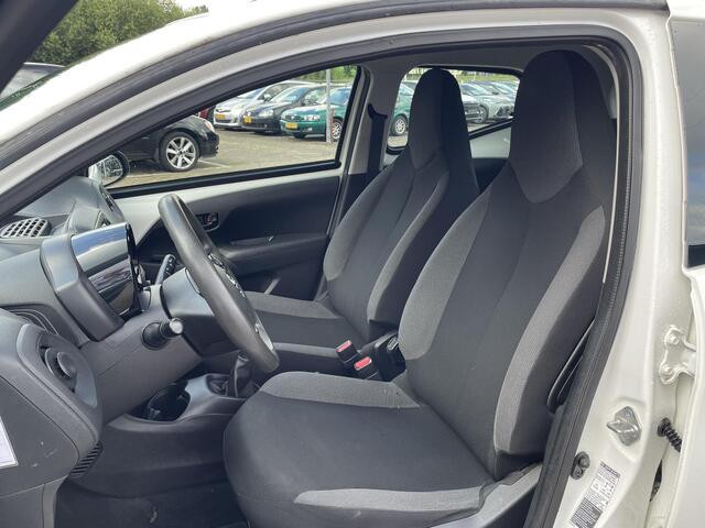 Toyota AYGO 1.0 VVT-i x-fun **AIRCO/ BLUETOOTH/ 5-DEURS**