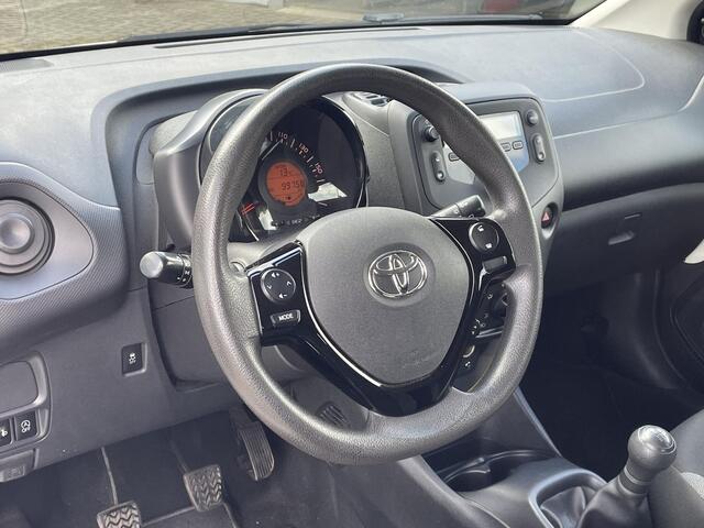 Toyota AYGO 1.0 VVT-i x-fun **AIRCO/ BLUETOOTH/ 5-DEURS**