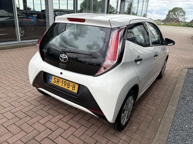 Toyota AYGO 1.0 VVT-i X-Fun 5-drs. AIRCO/MEDIA/LIMITER