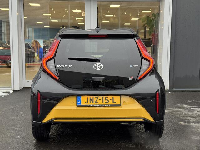 Toyota AYGO X Hybrid 115 GR Sport | Super zuinig | Stoelverwarming | PDC V+A