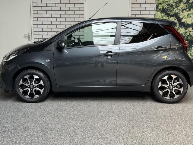 Toyota AYGO 1.0 VVT-i x-joy