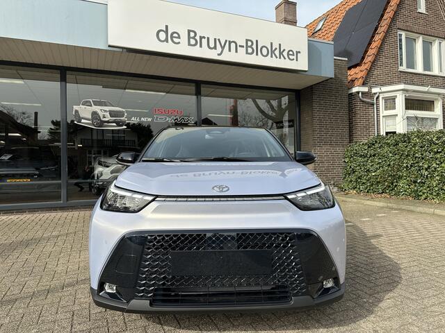 Toyota AYGO X Hybrid 115 pulse + EASY PACK