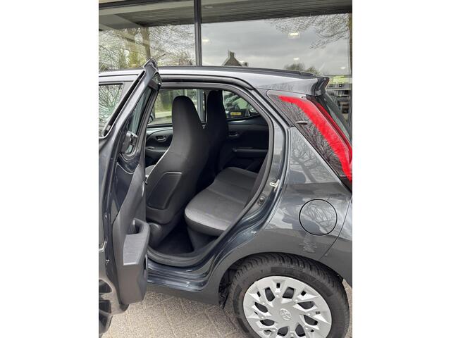 Toyota AYGO 1.0 VVT-i x-play