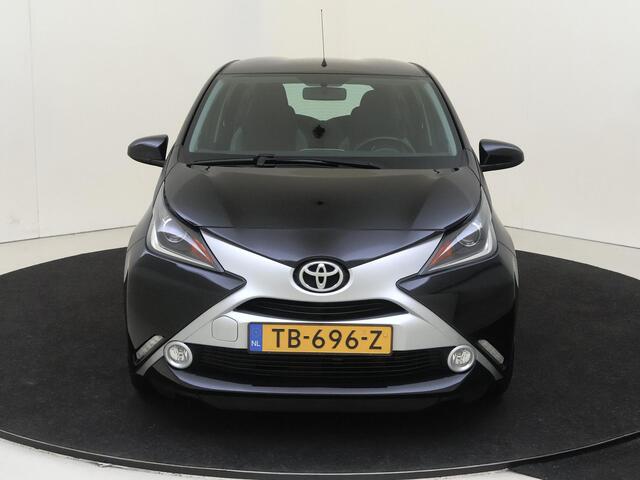 Toyota AYGO 1.0 VVT-i x-nav | airco | Apple Carplay/Android Auto | navigatiesysteem |