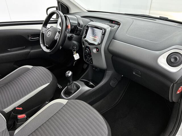 Toyota AYGO 1.0 VVT-i x-play limited | BTW Voertuig | Dealer onderhouden | Apple Carplay/Android auto | Airco | achteruitrijcamera |