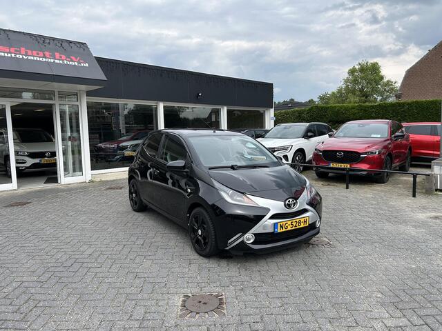 Toyota AYGO 1.0 VVT-i x-sport