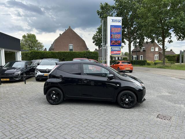 Toyota AYGO 1.0 VVT-i x-sport