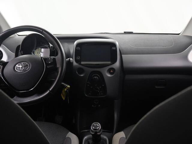 Toyota AYGO 1.0 VVT-i x-play | Airco | Apple Carplay/Android Auto | Parkeercamera | Bluetooth |