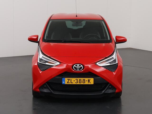 Toyota AYGO 1.0 VVT-i x-play | LED | Navigatie | Automaat | Camera | DAB | Apple CarPlay/Android Auto | Airconditioning | Bluetooth |