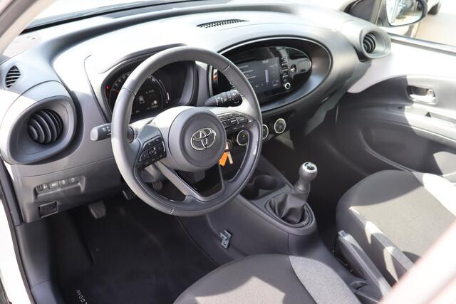 Toyota AYGO X 1.0 VVT-i MT Play