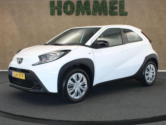 Toyota AYGO X 1.0 VVT-i MT Play - ORIGINEEL NEDERLANDSE AUTO - AFKOMSTIG VAN 1E EIGENAAR - ADAPTIEVE CRUISE CONTROL - CAMERA - AIRCO - APPLE CARPLAY/ ANDROID AUTO - ELEKTRISCHE RAMEN VOOR