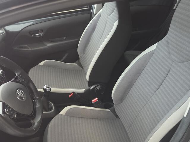 Toyota AYGO 1.0 VVT-i x-play