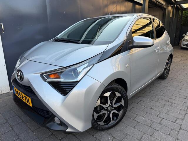 Toyota AYGO 1.0 VVT-I X-JOY Carplay Camera Climat control