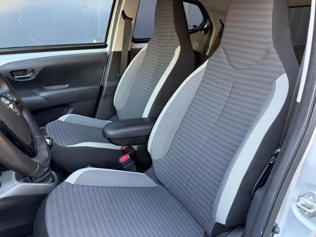 Toyota AYGO 1.0 VVT-I X-JOY Carplay Camera Climat control