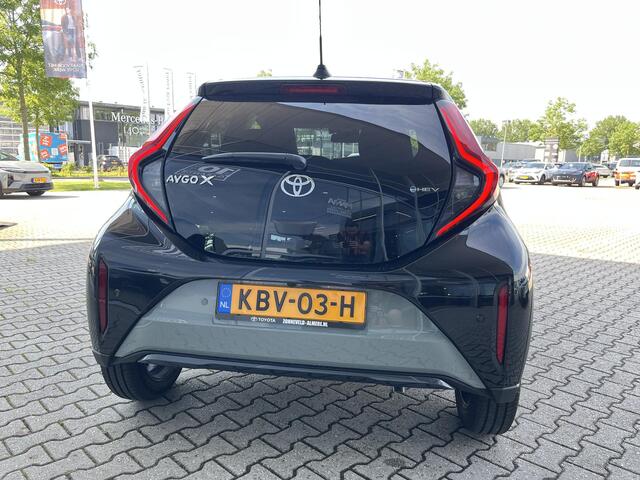 Toyota AYGO X Hybrid 115 envy Lounge Pack CABRIO