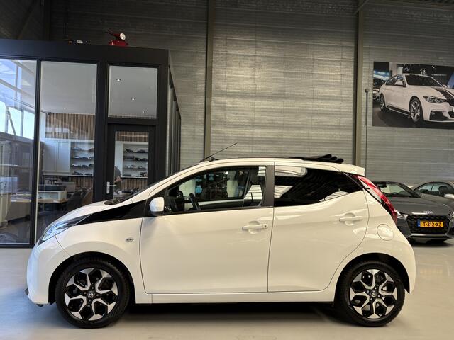Toyota AYGO 1.0 VVT-i x-joy Airco, Cruise, Cabrio, Carplay Navi