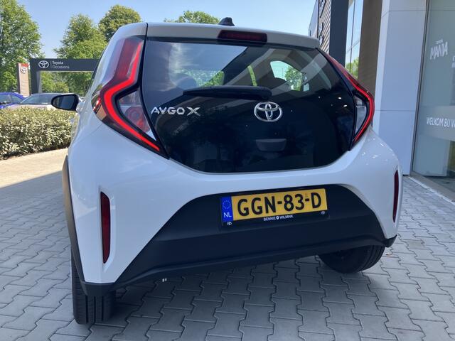 Toyota AYGO X 1.0 VVT-i Play | Apple Car-Play | Camera (16616km)