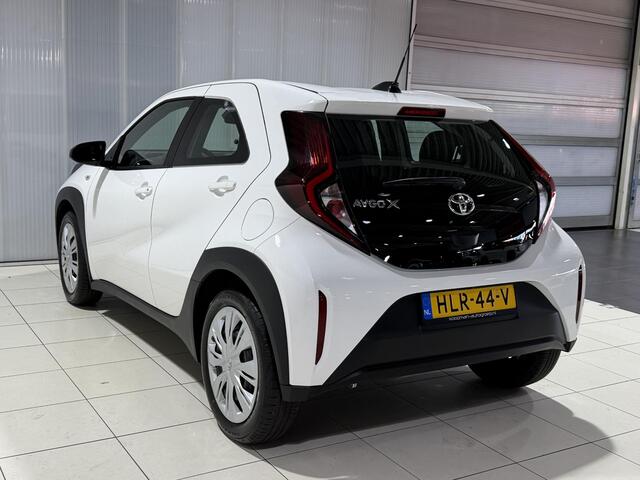 Toyota AYGO X 1.0 VVT-i S-CVT Play