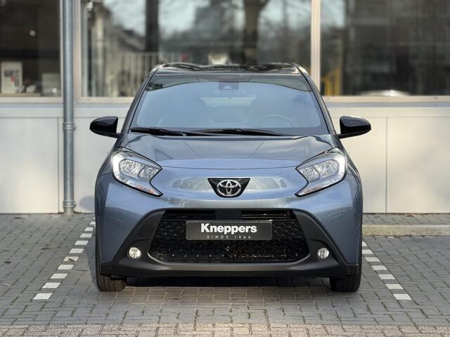 Toyota AYGO X 1.0 VVT-i MT Pulse | GEEN AFLEVERKOSTEN | Apple/Android, Cruise control, Lichtmetalen velgen 17", Voorstoelen verwarmd