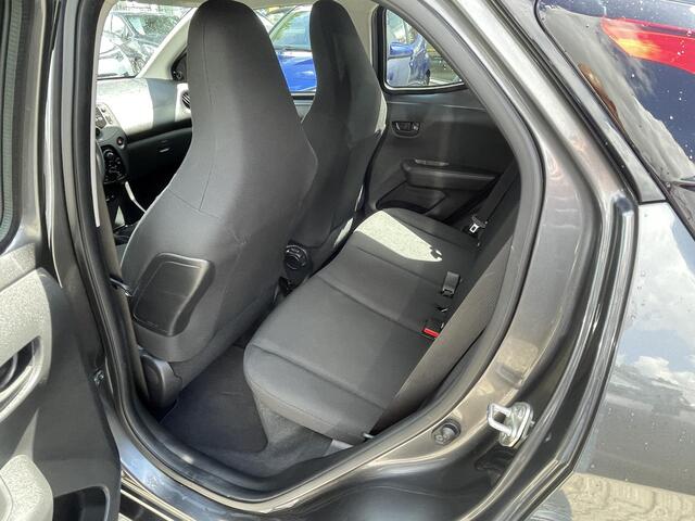 Toyota AYGO 1.0 VVT-i x-fun Parkeersensoren achter