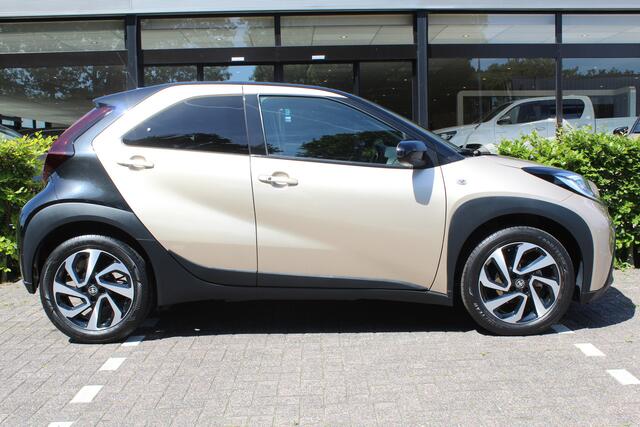 Toyota AYGO X 1.0 VVT-i MT Premium | Rijklaar | PDC | Keyless | Apple/Android | Clima | Adap.Cruise | Stoelverw. | Camera