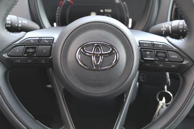 Toyota AYGO X 1.0 VVT-i MT First | Rijklaar | Stoelverw. | Apple/Android | Clima | Adap. cruise