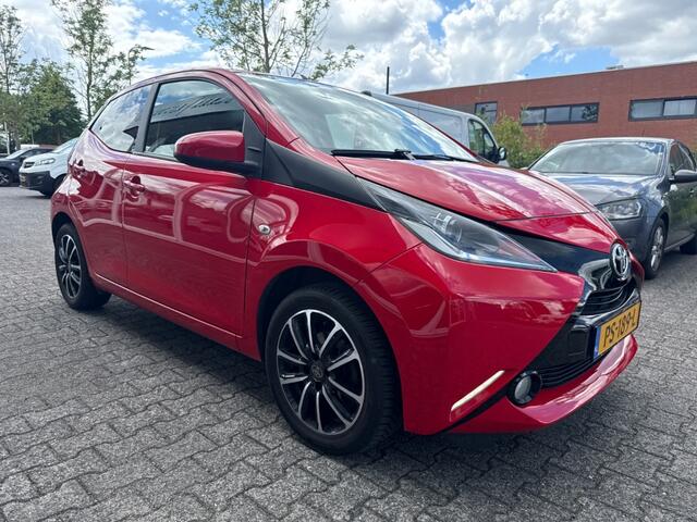 Toyota AYGO 1.0 VVT-i x-play | camera | trekhaak