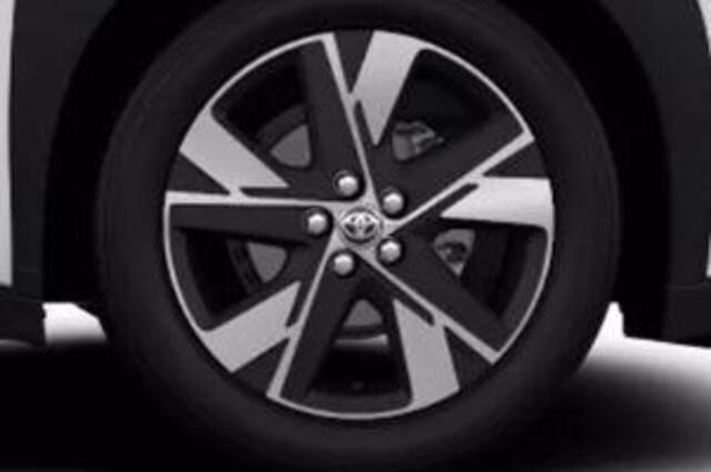 Toyota AYGO X Hybrid 115 Play , 17" lichtmetalen velgen, Nieuw en snel leverbaar (augustus 2026) met ¤1.500 inruilpremie
