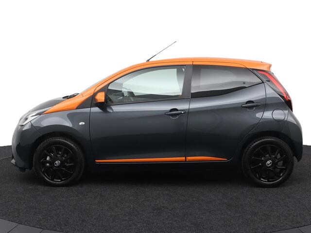 Toyota AYGO 1.0 VVT-i X-JBL 5drs | Climate control | Apple car play-android auto |
